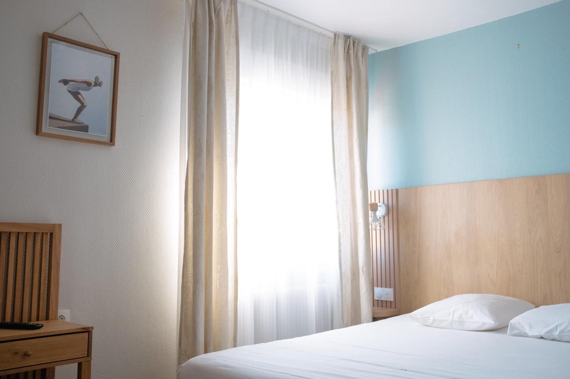 Hôtel Le Rivage vue sur mer - LOGIS - Châtelaillon-plage Buitenkant foto