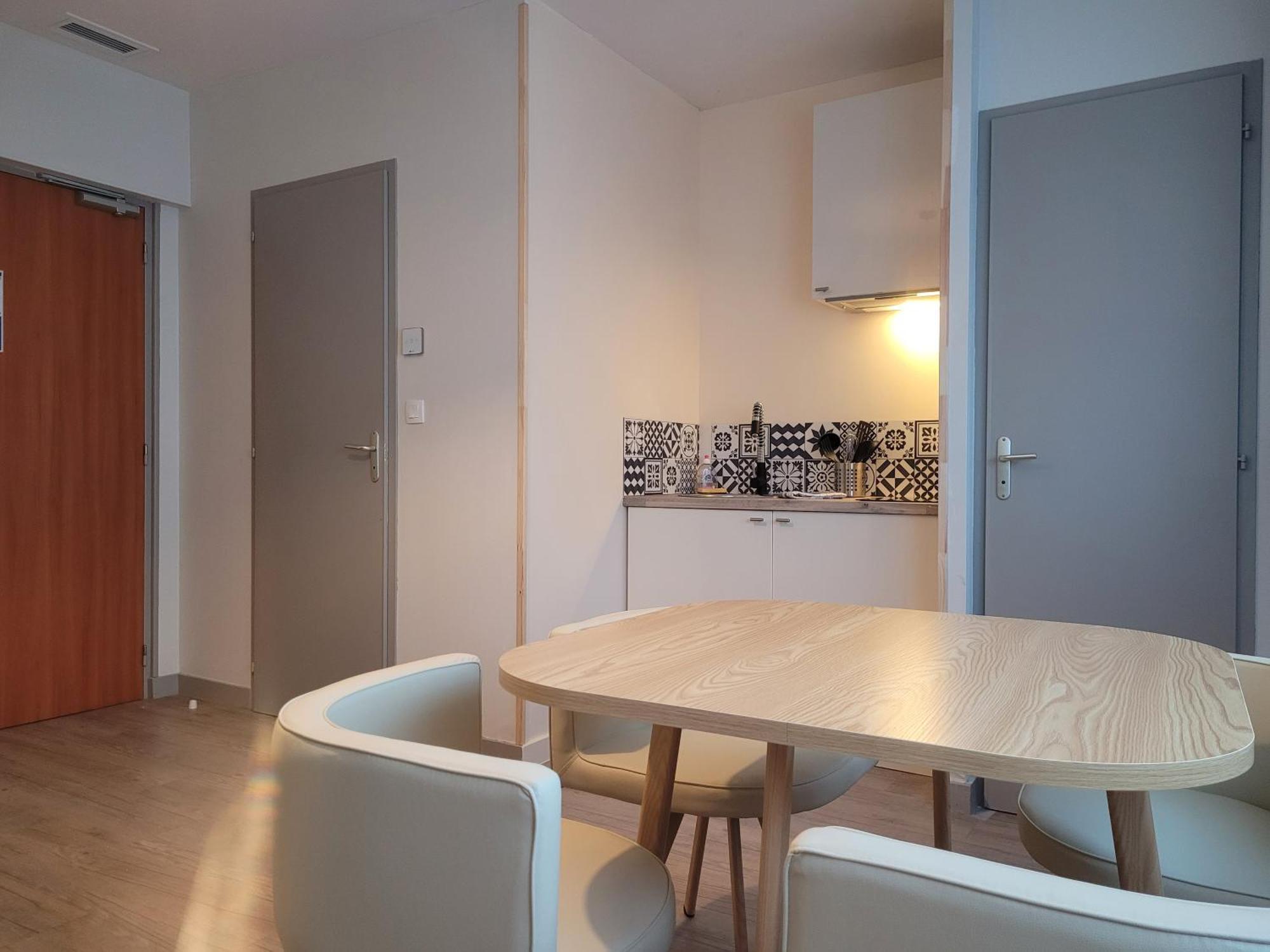 Hôtel Le Rivage vue sur mer - LOGIS - Châtelaillon-plage Buitenkant foto