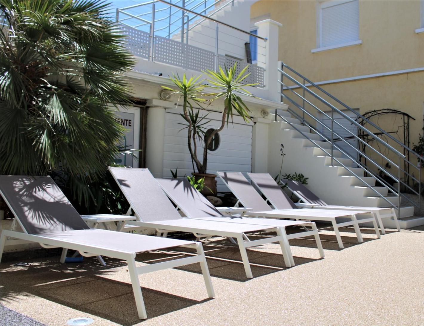 Hôtel Le Rivage vue sur mer - LOGIS - Châtelaillon-plage Buitenkant foto