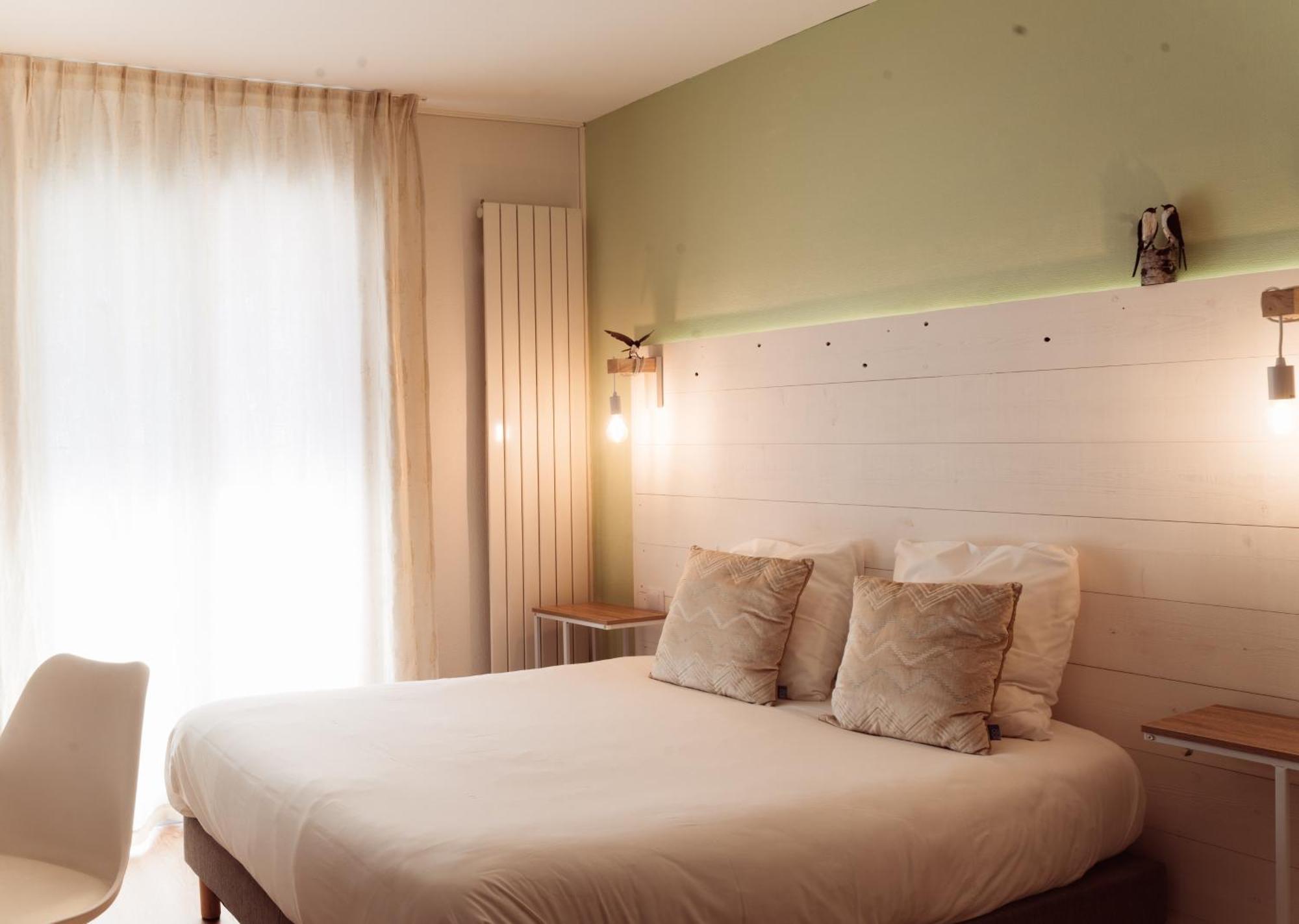 Hôtel Le Rivage vue sur mer - LOGIS - Châtelaillon-plage Buitenkant foto